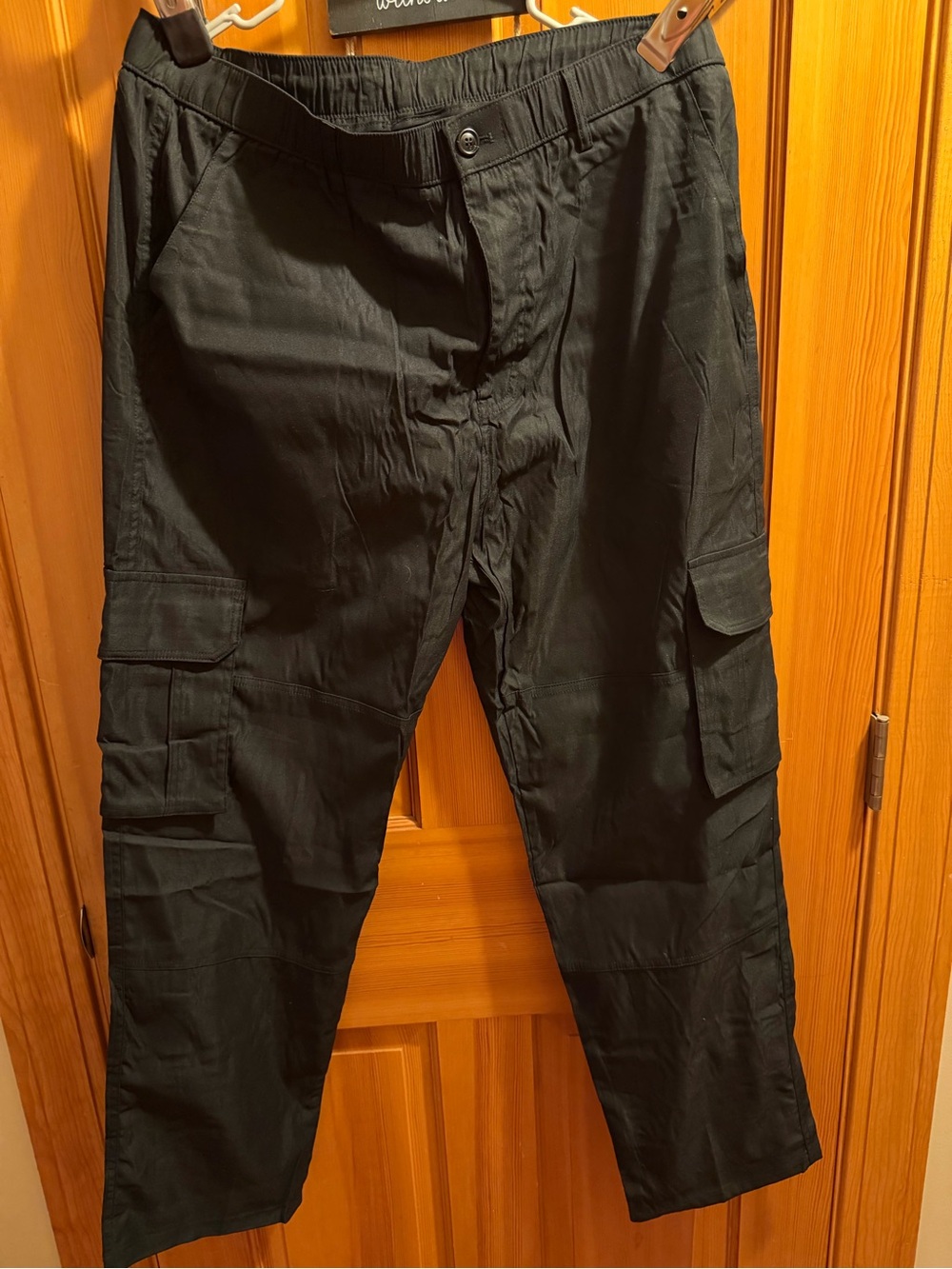 Men's Black Cargo Pants - Comfortable Utility Style L/XL